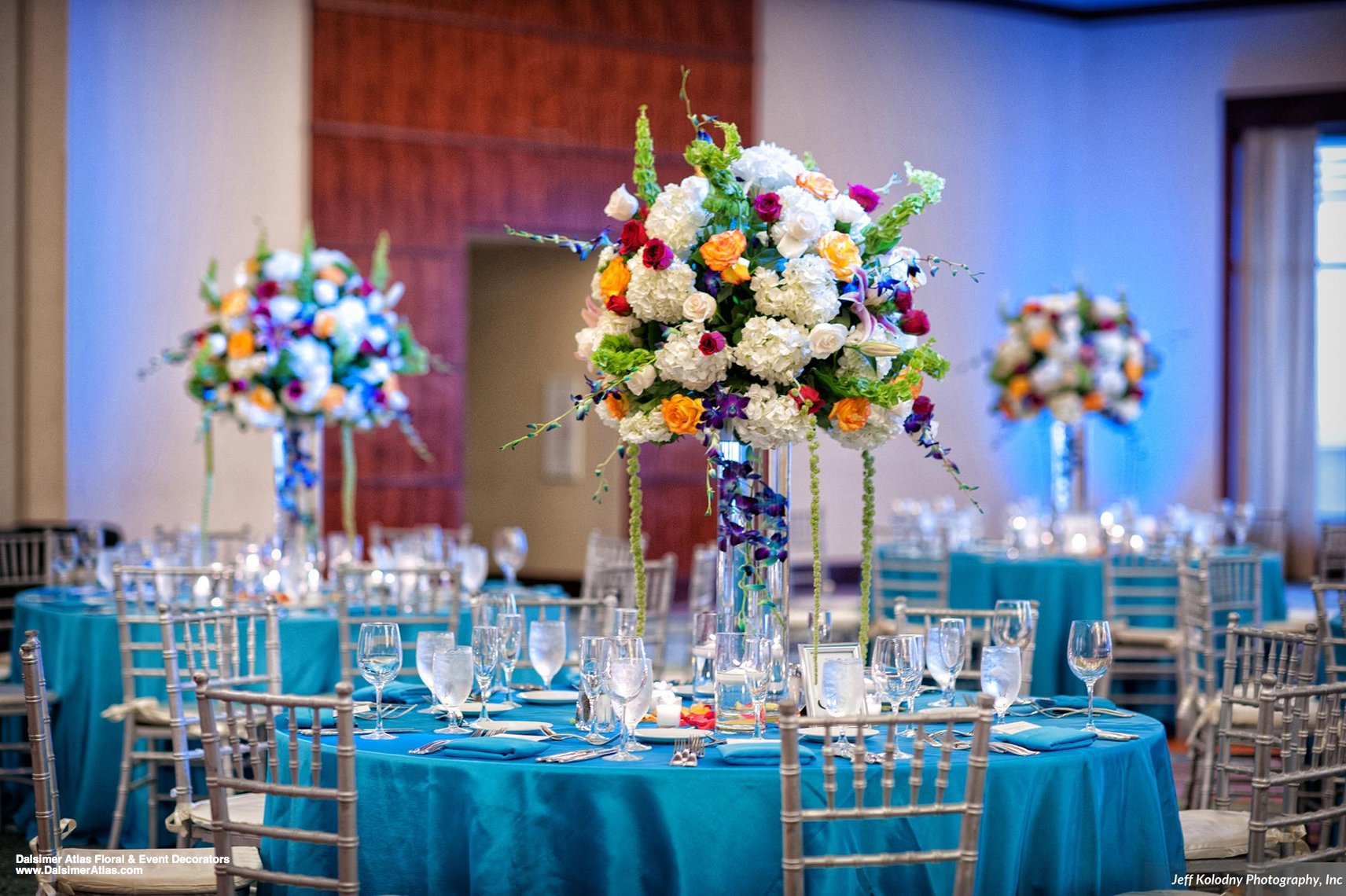 A Gorgeous Wedding Full of Vibrant Colors